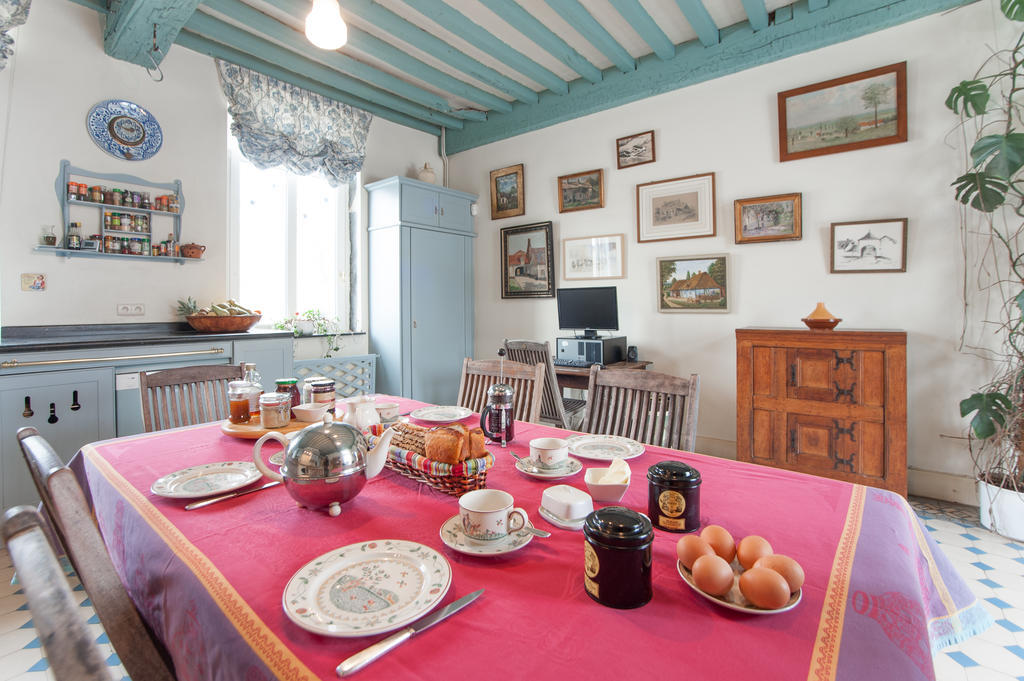 B&B Cense De La Tour Nil Saint-Vincent ภายนอก รูปภาพ
